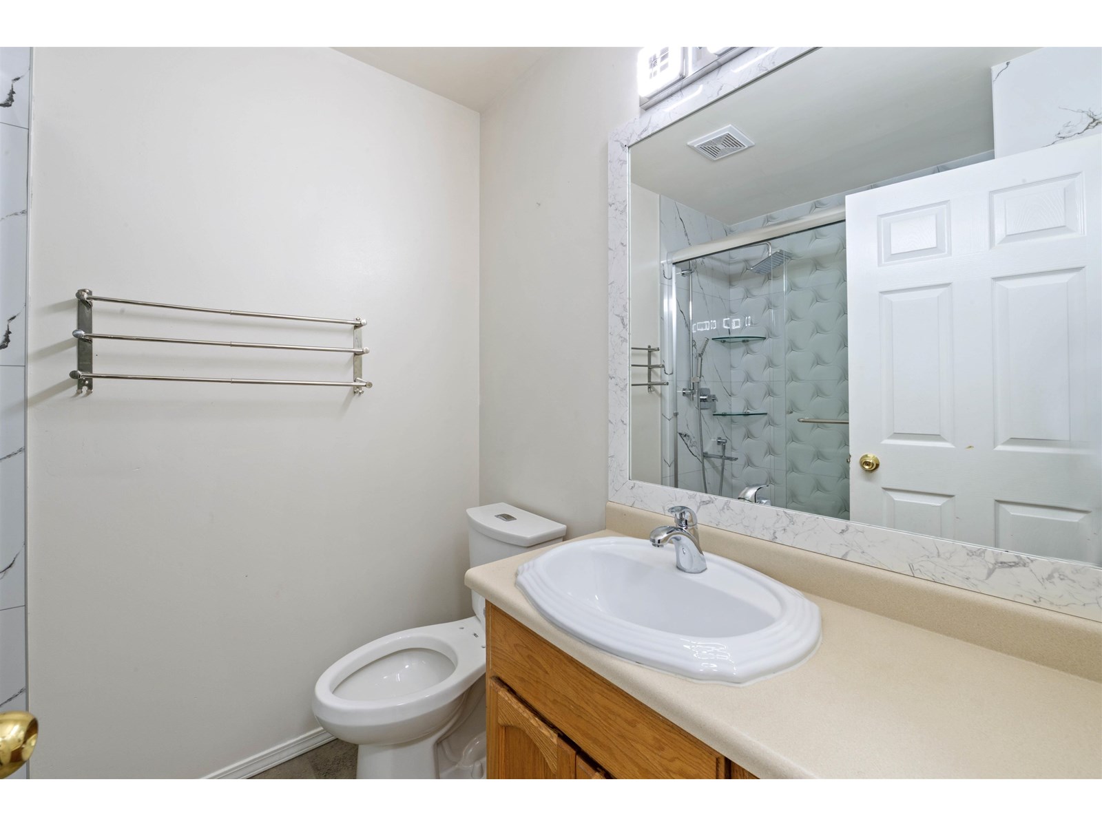 3184 Siskin Court, Abbotsford, British Columbia  V2T 5R1 - Photo 17 - R3024744