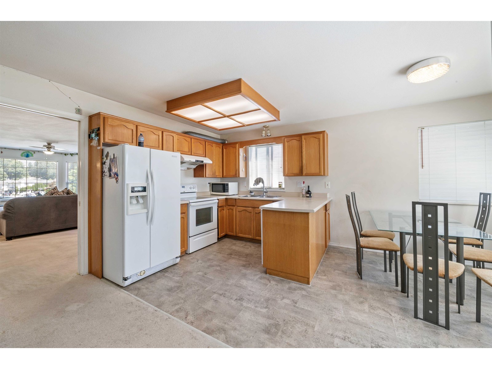 3184 Siskin Court, Abbotsford, British Columbia  V2T 5R1 - Photo 8 - R3024744
