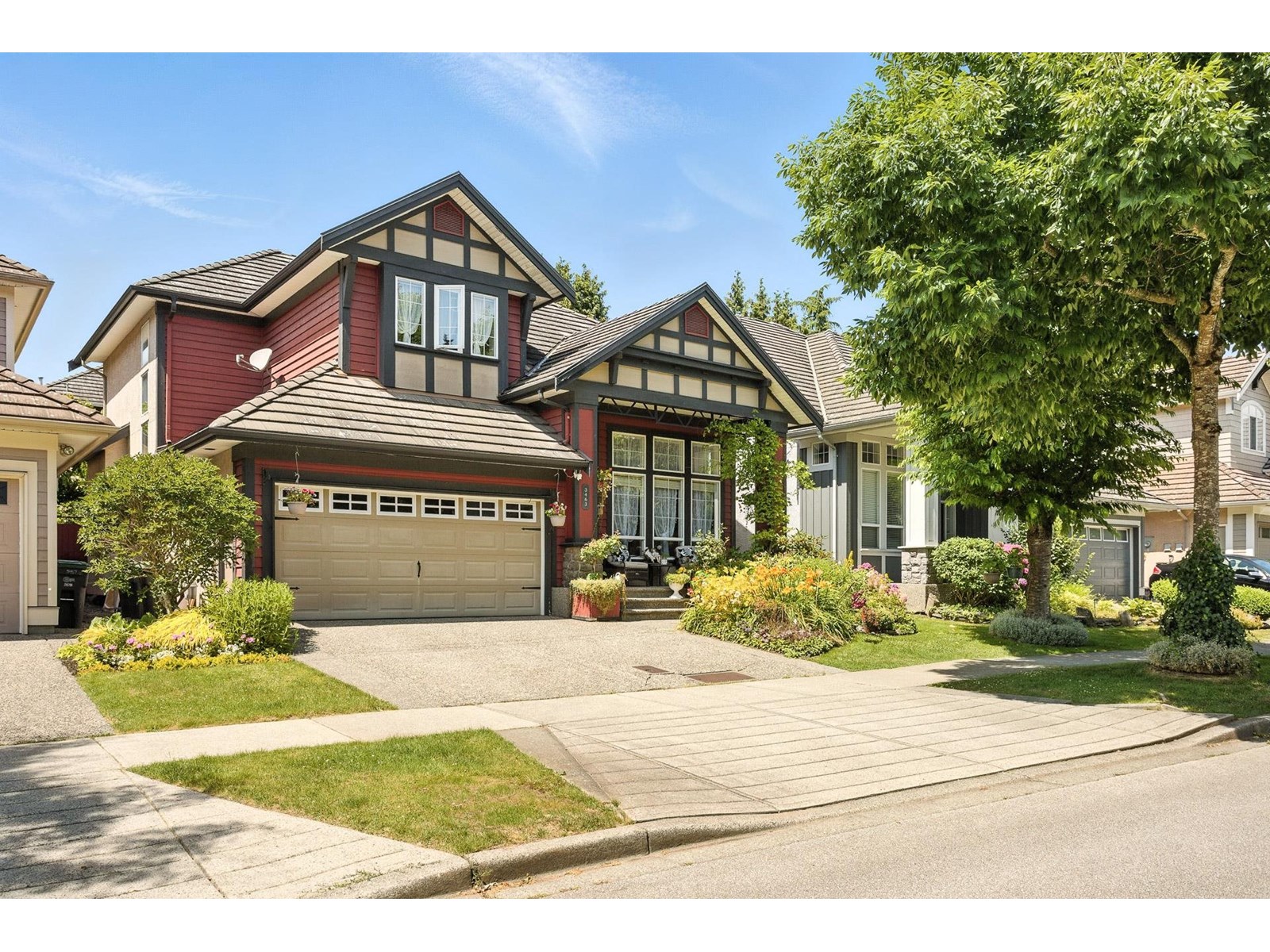 3463 150a Street, Surrey, British Columbia  V3Z 0Z3 - Photo 2 - R3026396