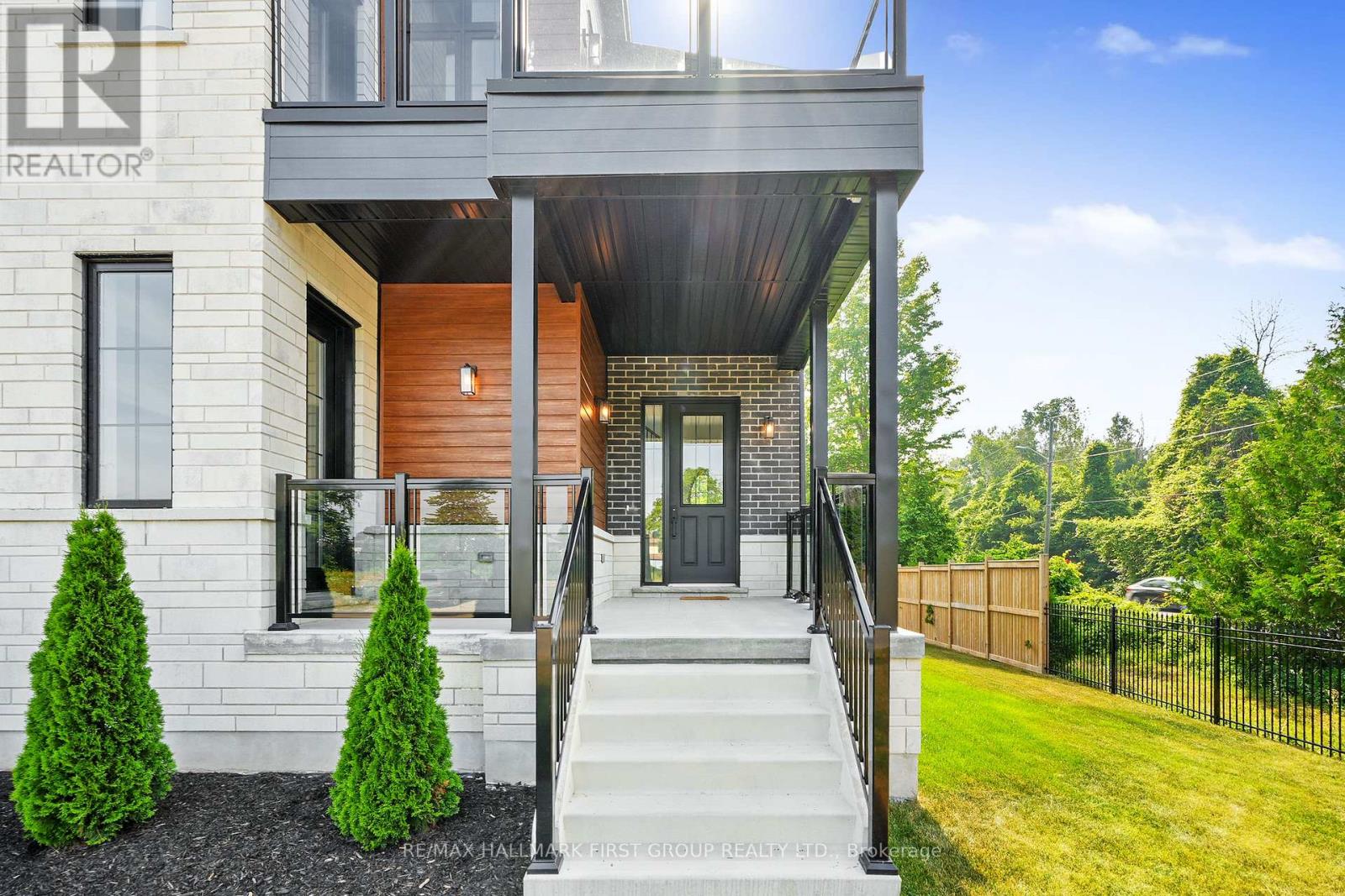 213 Suzanne Mess Boulevard, Cobourg, Ontario  K9A 3L3 - Photo 4 - X12283456