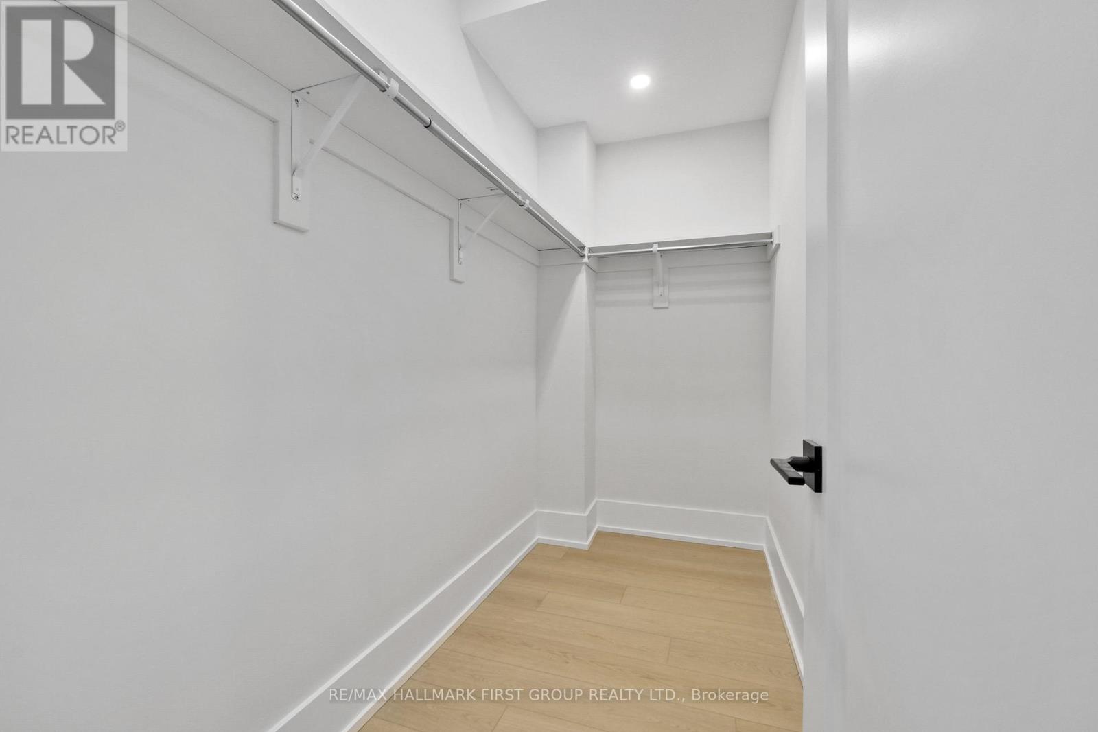 213 Suzanne Mess Boulevard, Cobourg, Ontario  K9A 3L3 - Photo 43 - X12283456
