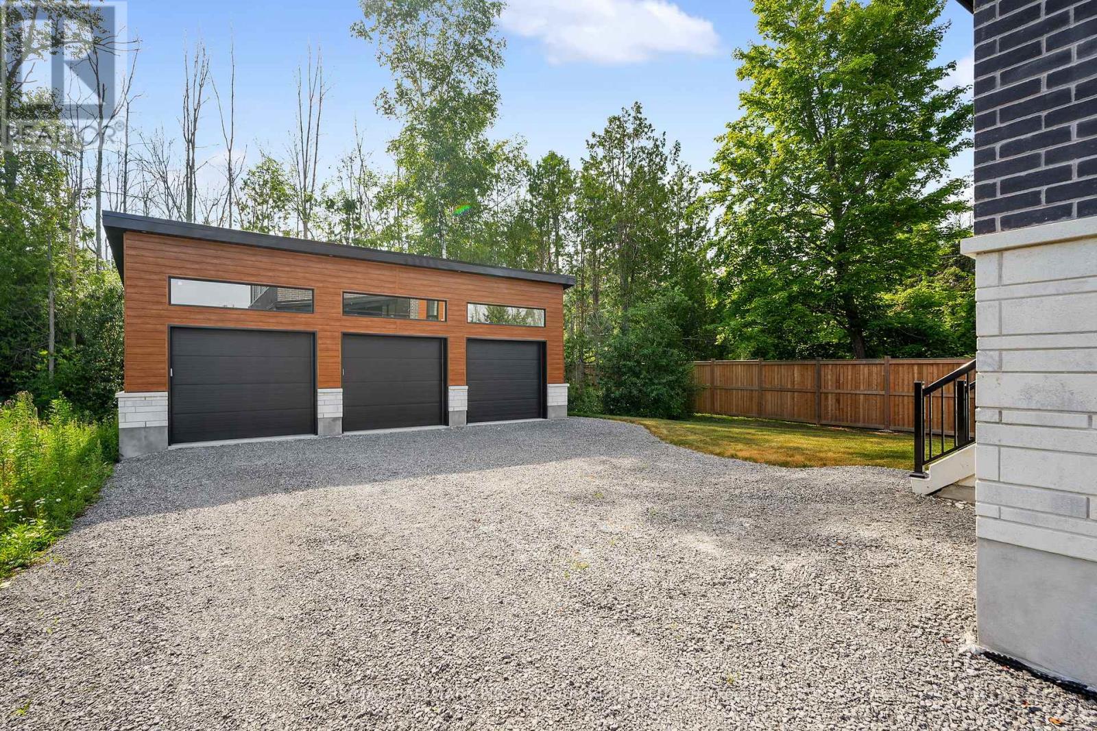 213 Suzanne Mess Boulevard, Cobourg, Ontario  K9A 3L3 - Photo 47 - X12283456