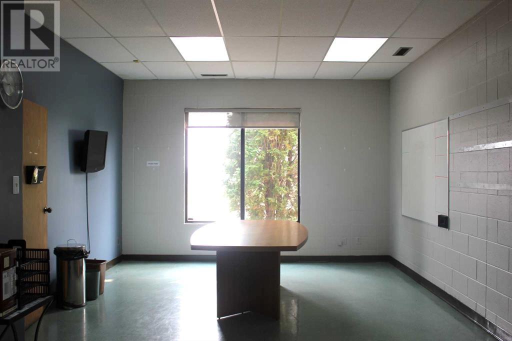 1954 10 Avenue Nw, Medicine Hat, Alberta  T1A 7J5 - Photo 5 - A2227924