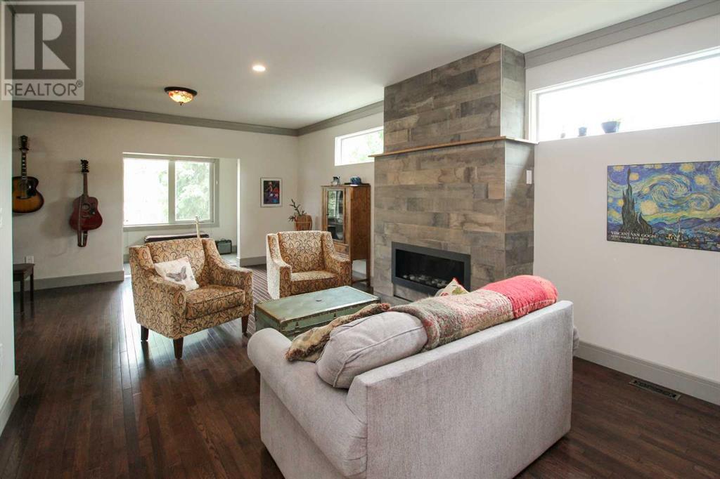 Property at 4525 48 Street image 5