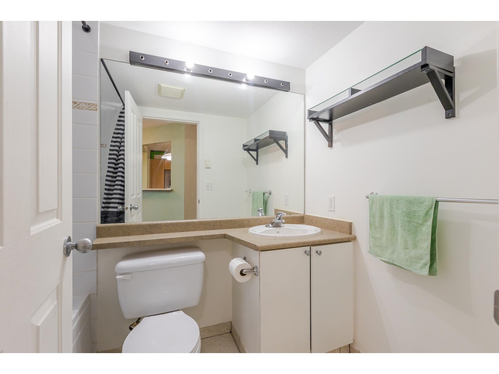 414 10188 155 Street, Surrey, British Columbia V3R 0R6 - Photo 27 - R3022387