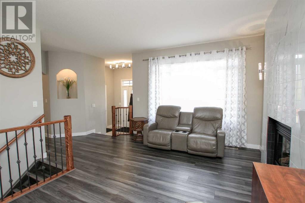 Property at 128 Ingle Close image 5