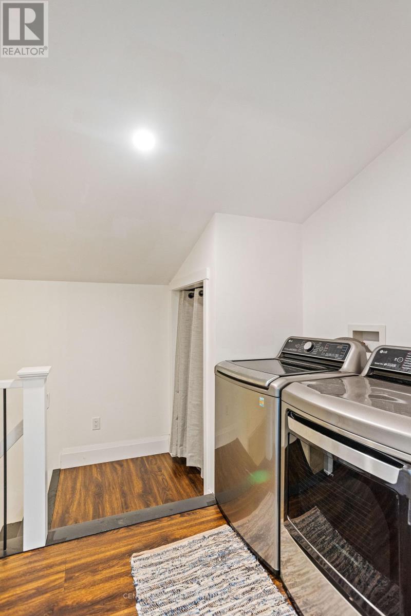 3199 Mount Carmel Drive, North Middlesex, Ontario  N0M 1N0 - Photo 21 - X12283662