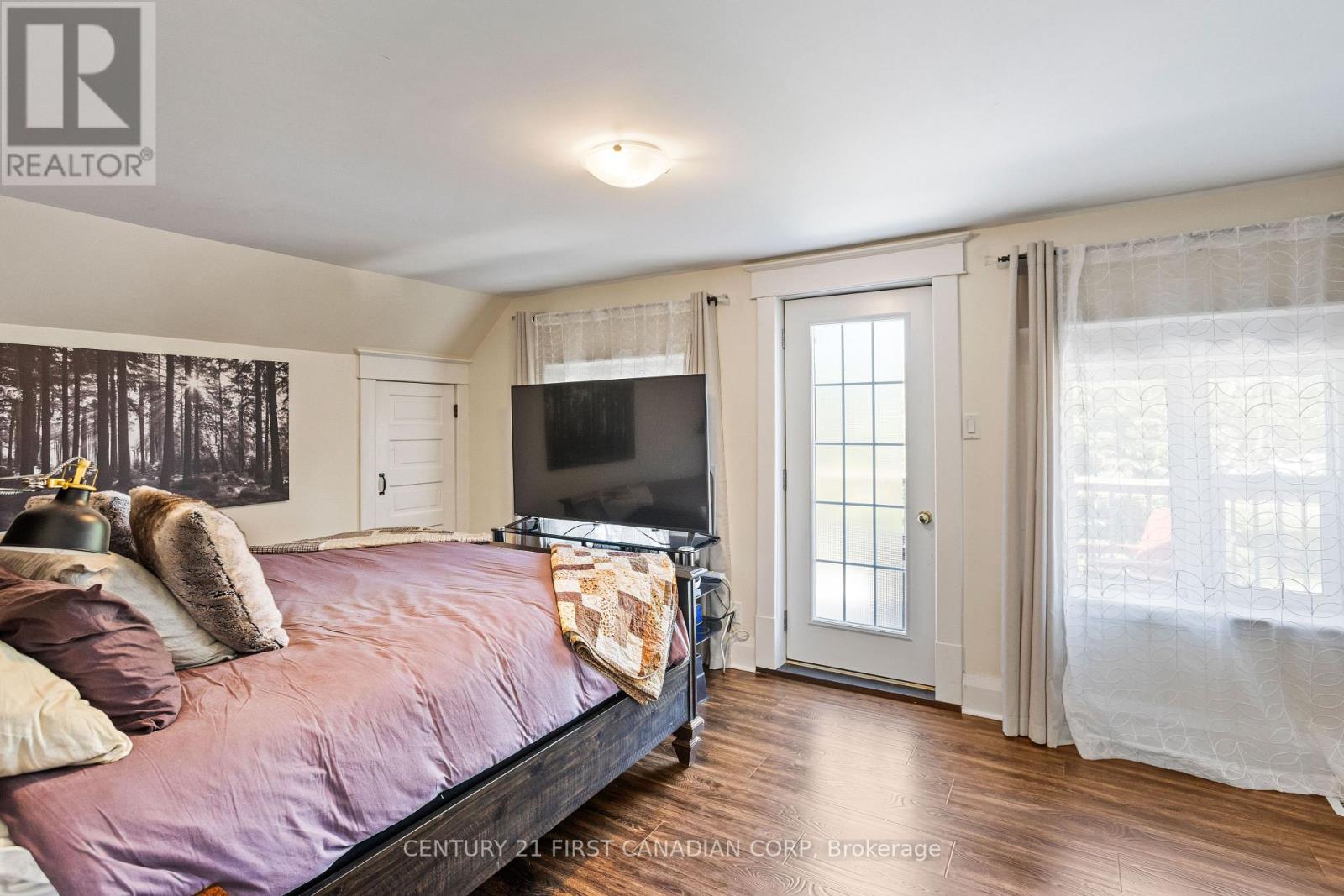 3199 Mount Carmel Drive, North Middlesex, Ontario  N0M 1N0 - Photo 25 - X12283662