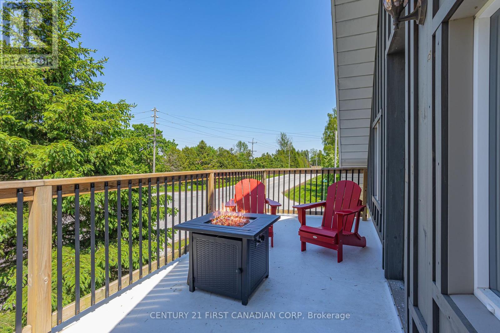 3199 Mount Carmel Drive, North Middlesex, Ontario  N0M 1N0 - Photo 32 - X12283662