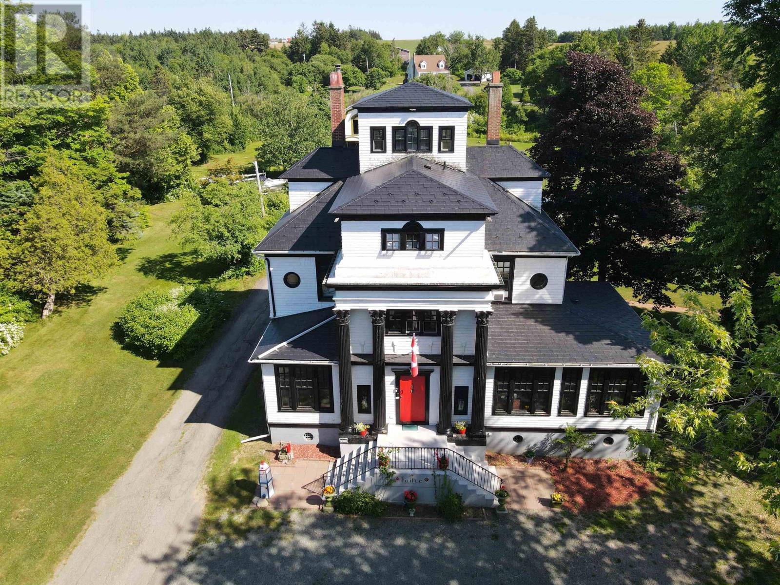 317 Church Road, Little Bras D'or, Nova Scotia  B0E 3A3 - Photo 3 - 202517469