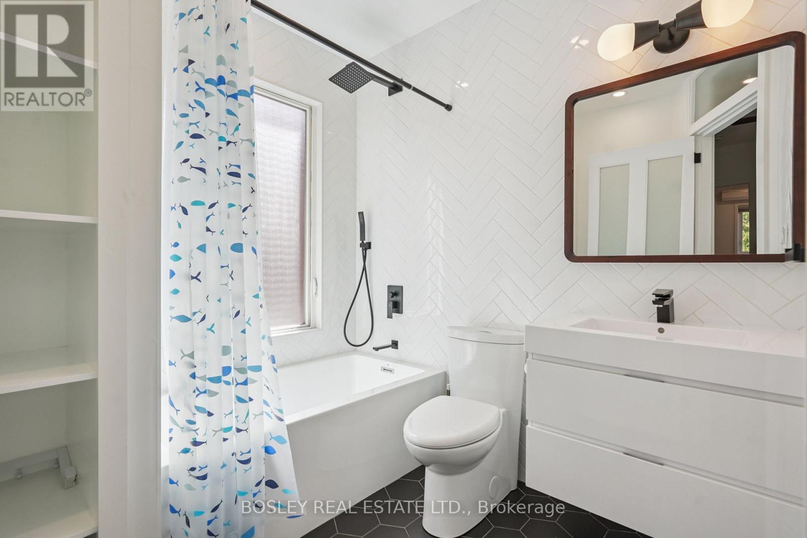 520 Manning Avenue, Toronto (Palmerston-Little Italy), Ontario  M6G 2V7 - Photo 23 - C12283576