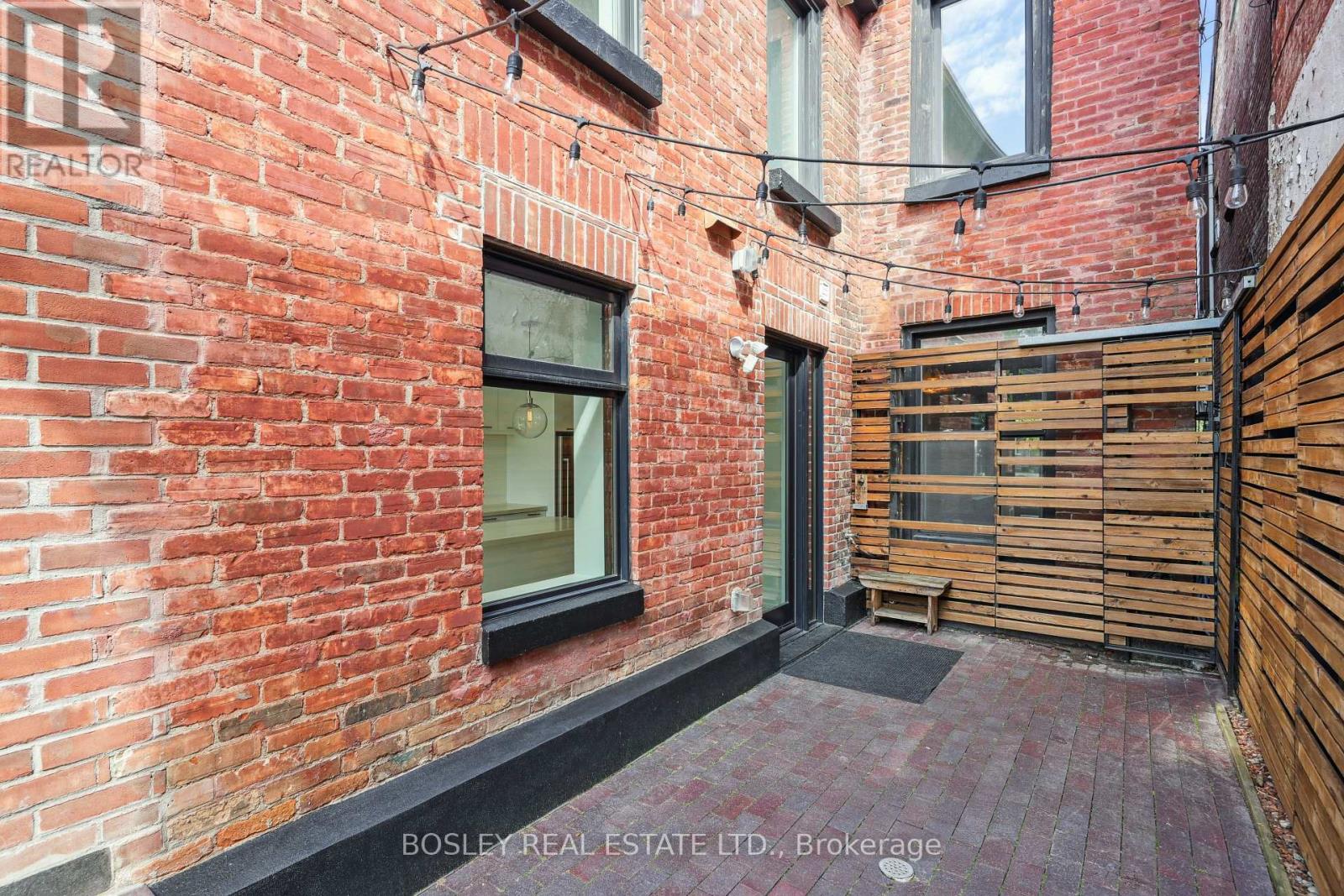 520 Manning Avenue, Toronto (Palmerston-Little Italy), Ontario  M6G 2V7 - Photo 32 - C12283576