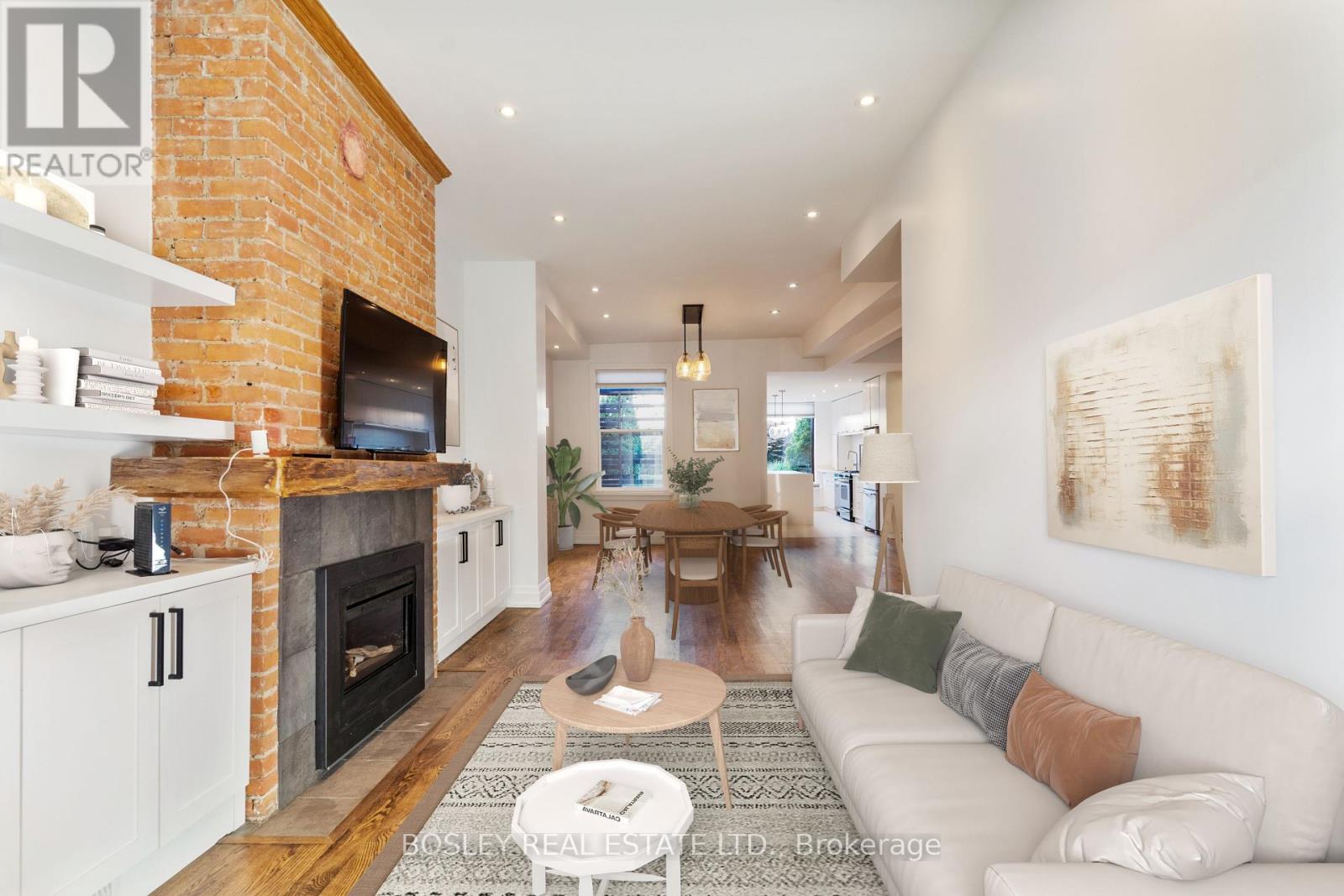 520 Manning Avenue, Toronto (Palmerston-Little Italy), Ontario  M6G 2V7 - Photo 9 - C12283576