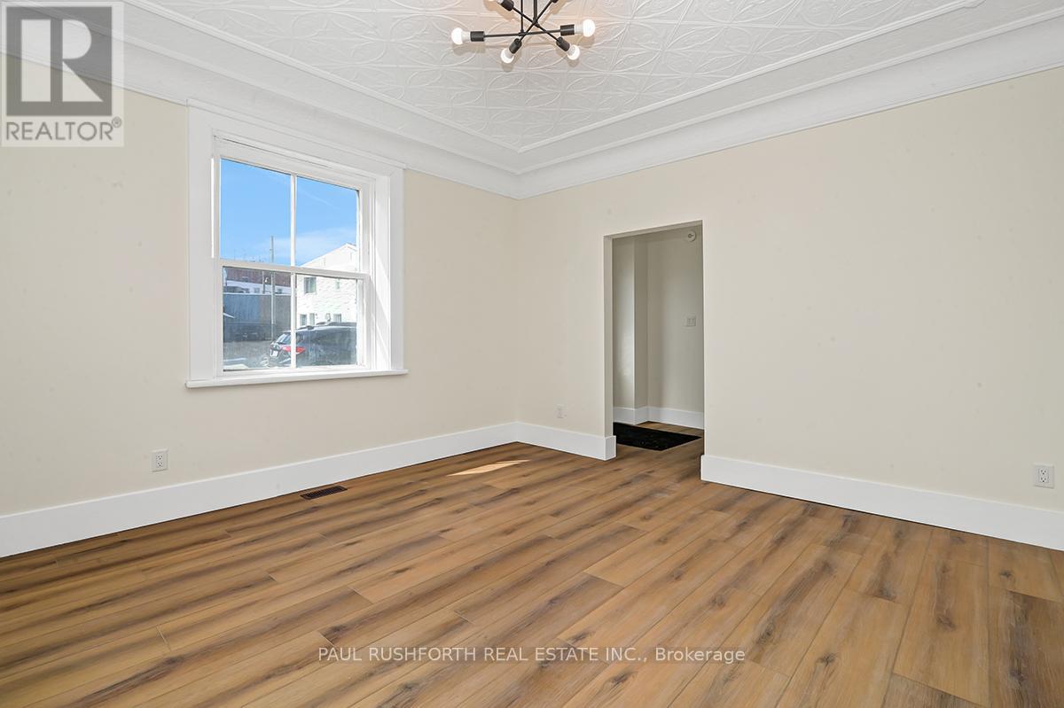 47 Madawaska Street, Arnprior, Ontario  K7S 1R8 - Photo 11 - X12283721