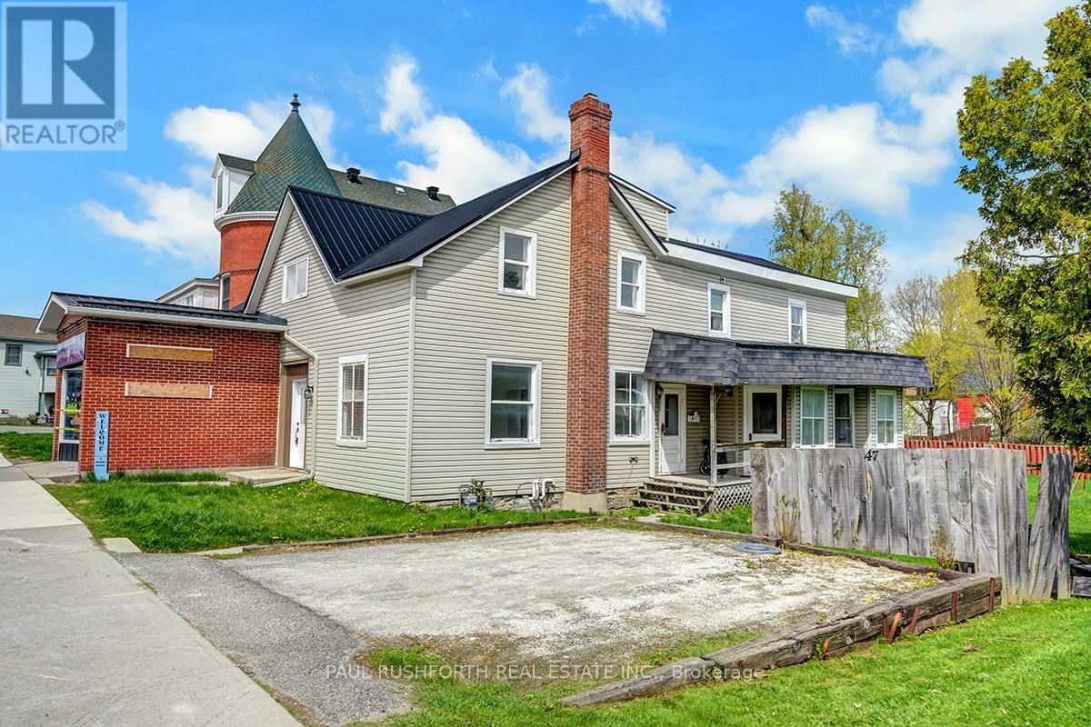 47 Madawaska Street, Arnprior, Ontario  K7S 1R8 - Photo 3 - X12283721