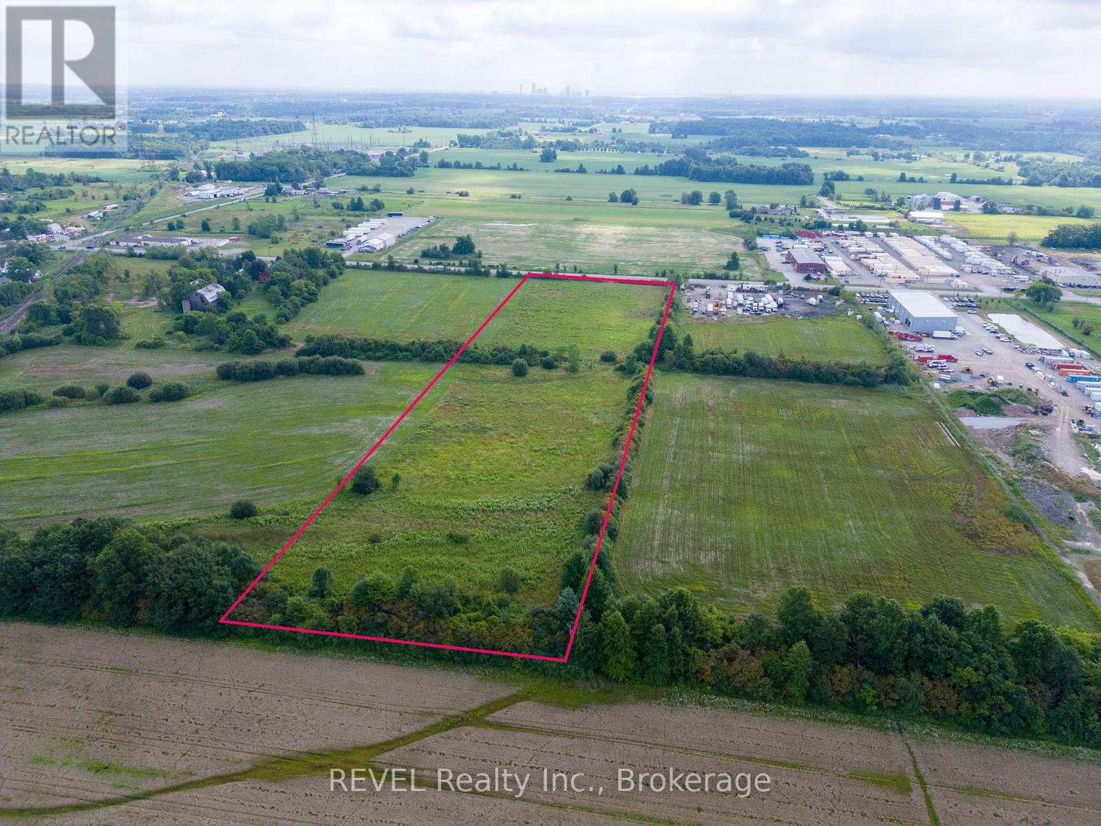 2015 Allanport Road, Thorold, Ontario  L0S 1A0 - Photo 5 - X12283635