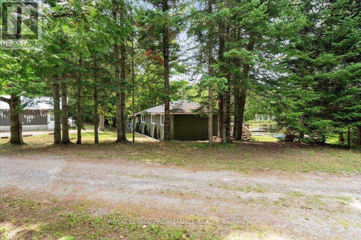 17 Halcomb Lane, Limerick, Ontario  K0L 1P0 - Photo 12 - X12283706