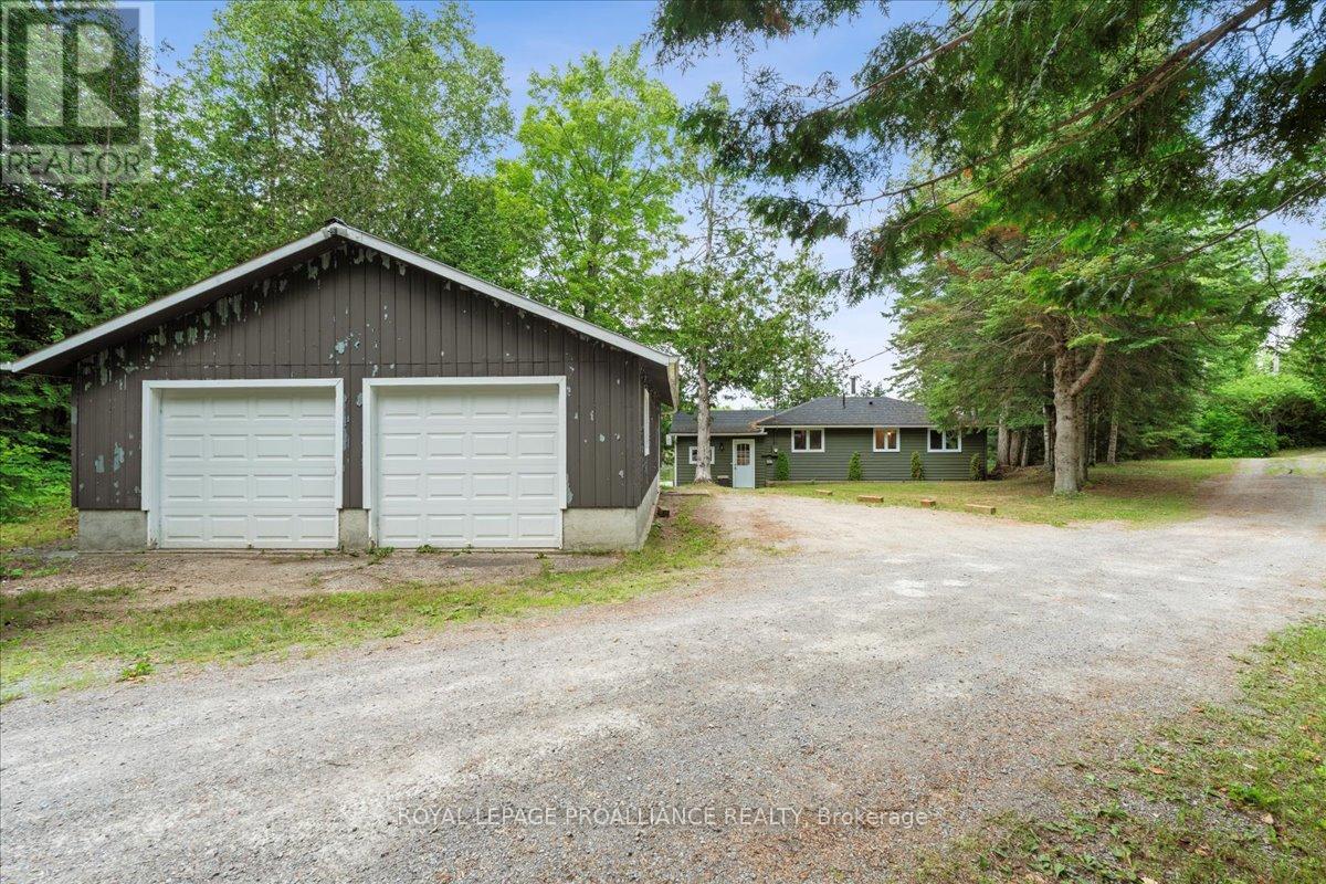 17 Halcomb Lane, Limerick, Ontario  K0L 1P0 - Photo 3 - X12283706