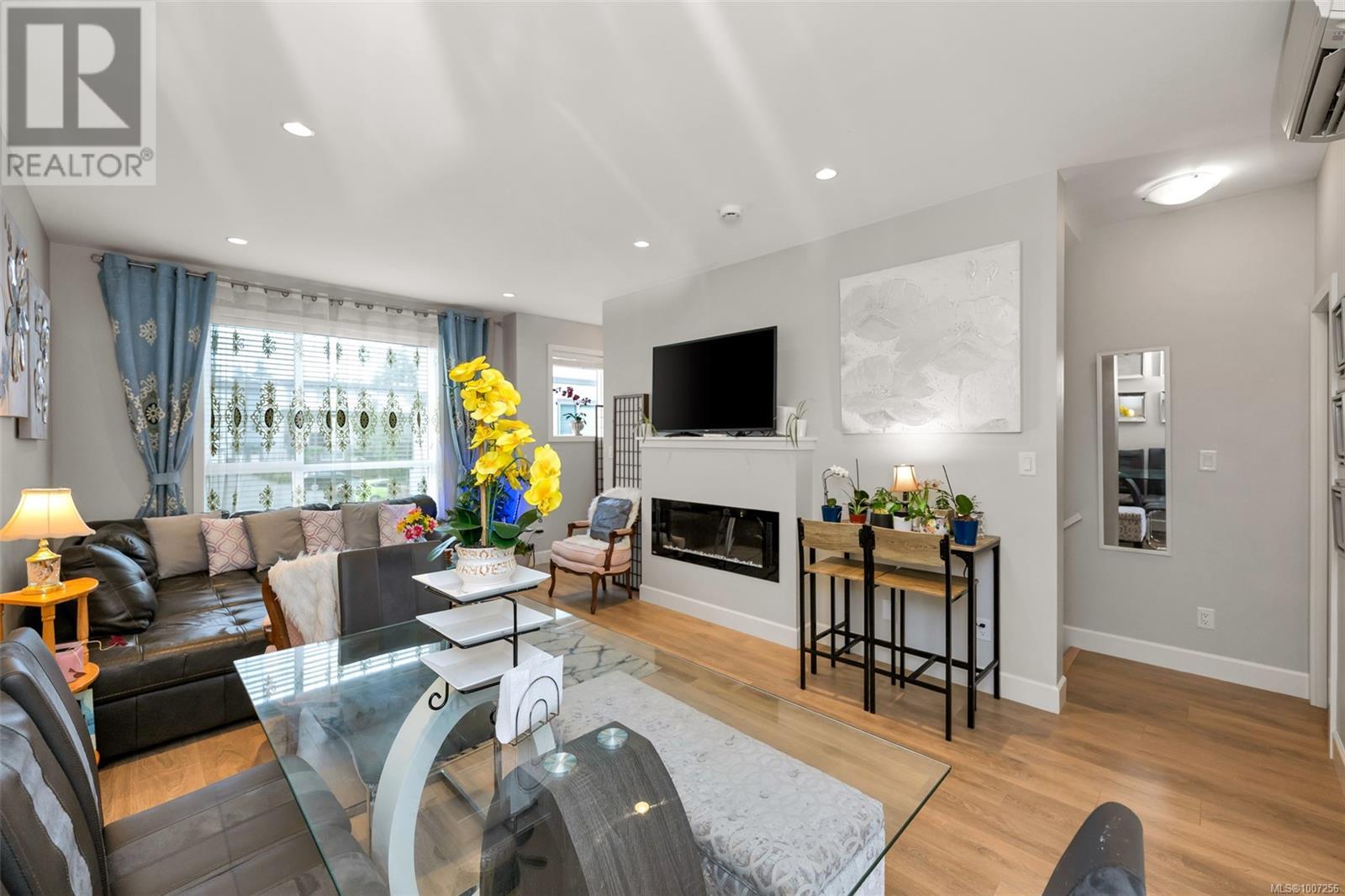 Property at 403 3351 Luxton Rd image 3