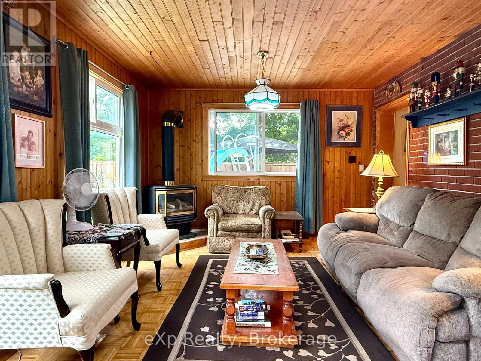 211 Victoria Street S, Brockton, Ontario  N0G 2V0 - Photo 16 - X12283656