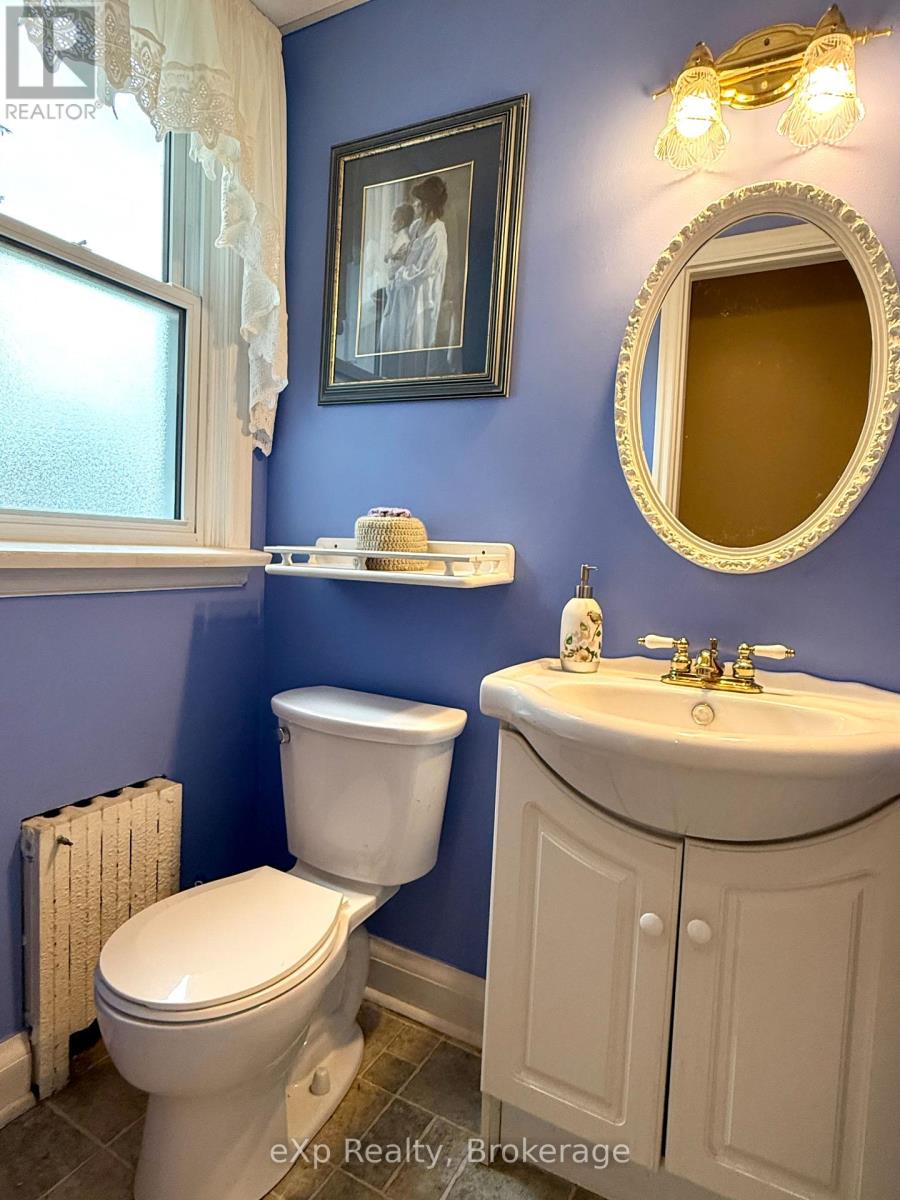 211 Victoria Street S, Brockton, Ontario  N0G 2V0 - Photo 18 - X12283656