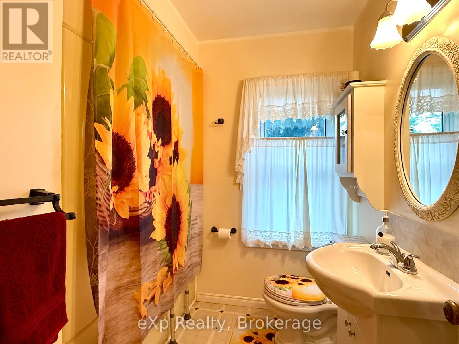 211 Victoria Street S, Brockton, Ontario  N0G 2V0 - Photo 26 - X12283656