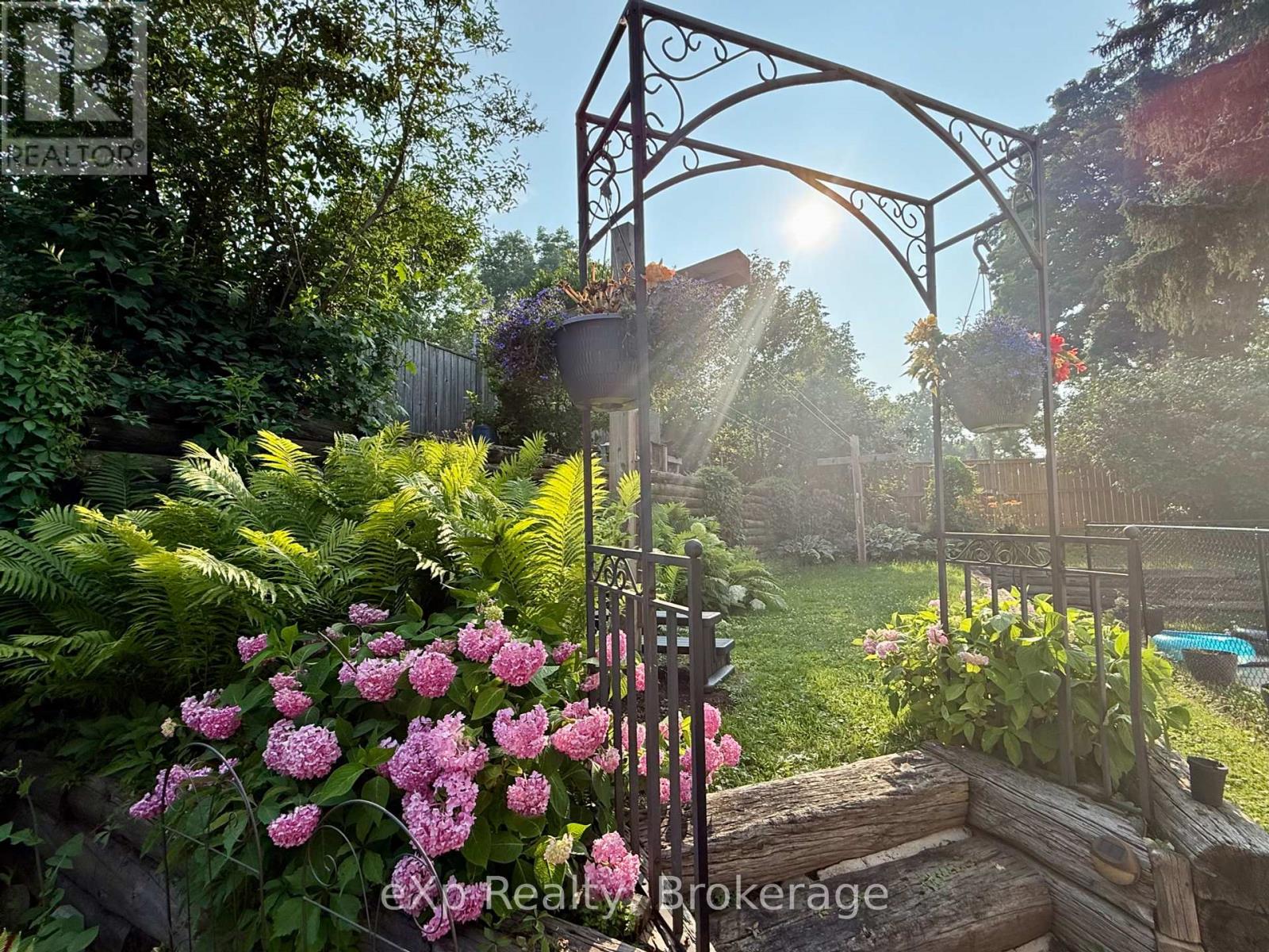 211 Victoria Street S, Brockton, Ontario  N0G 2V0 - Photo 29 - X12283656