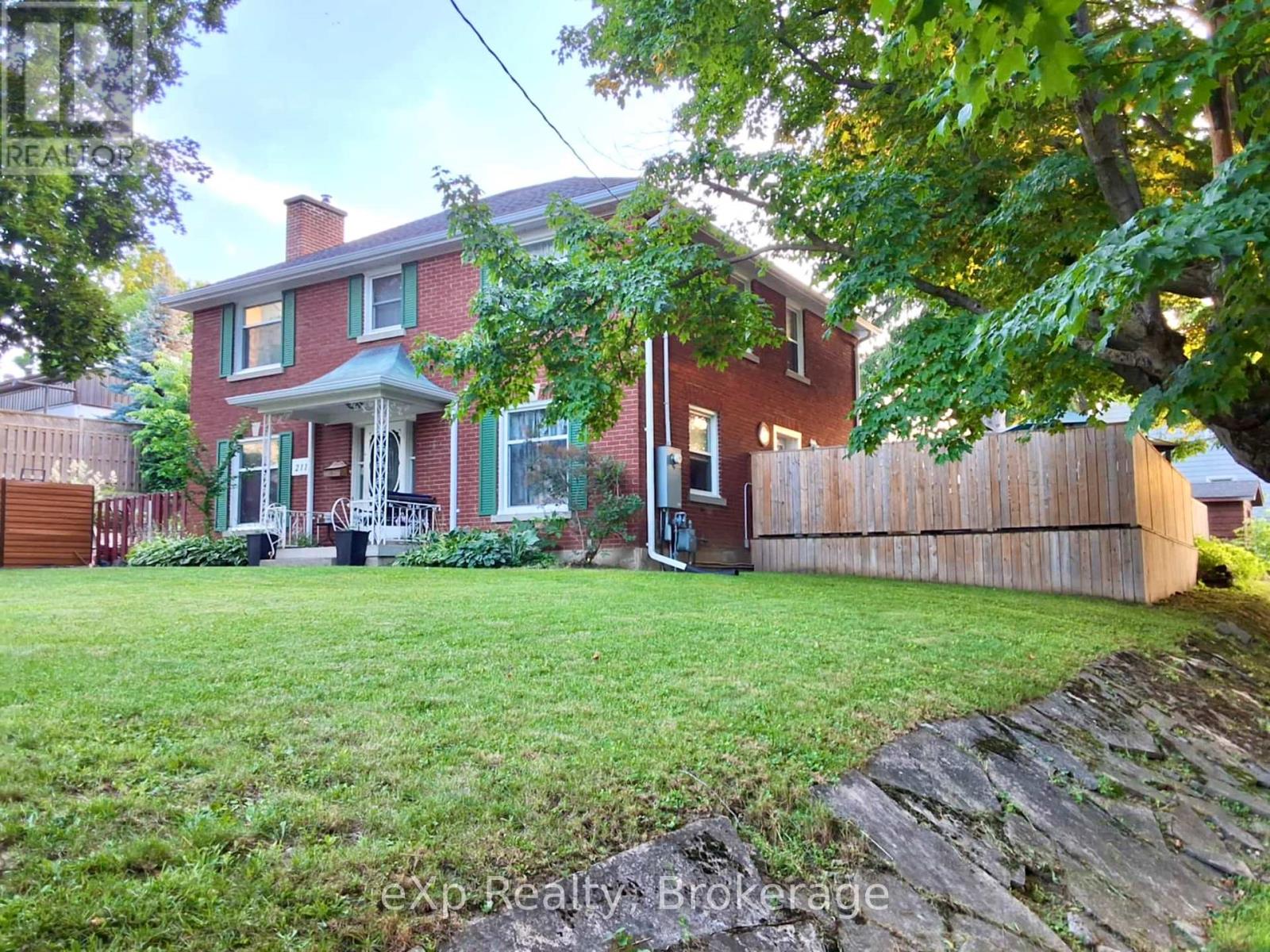 211 Victoria Street S, Brockton, Ontario  N0G 2V0 - Photo 4 - X12283656