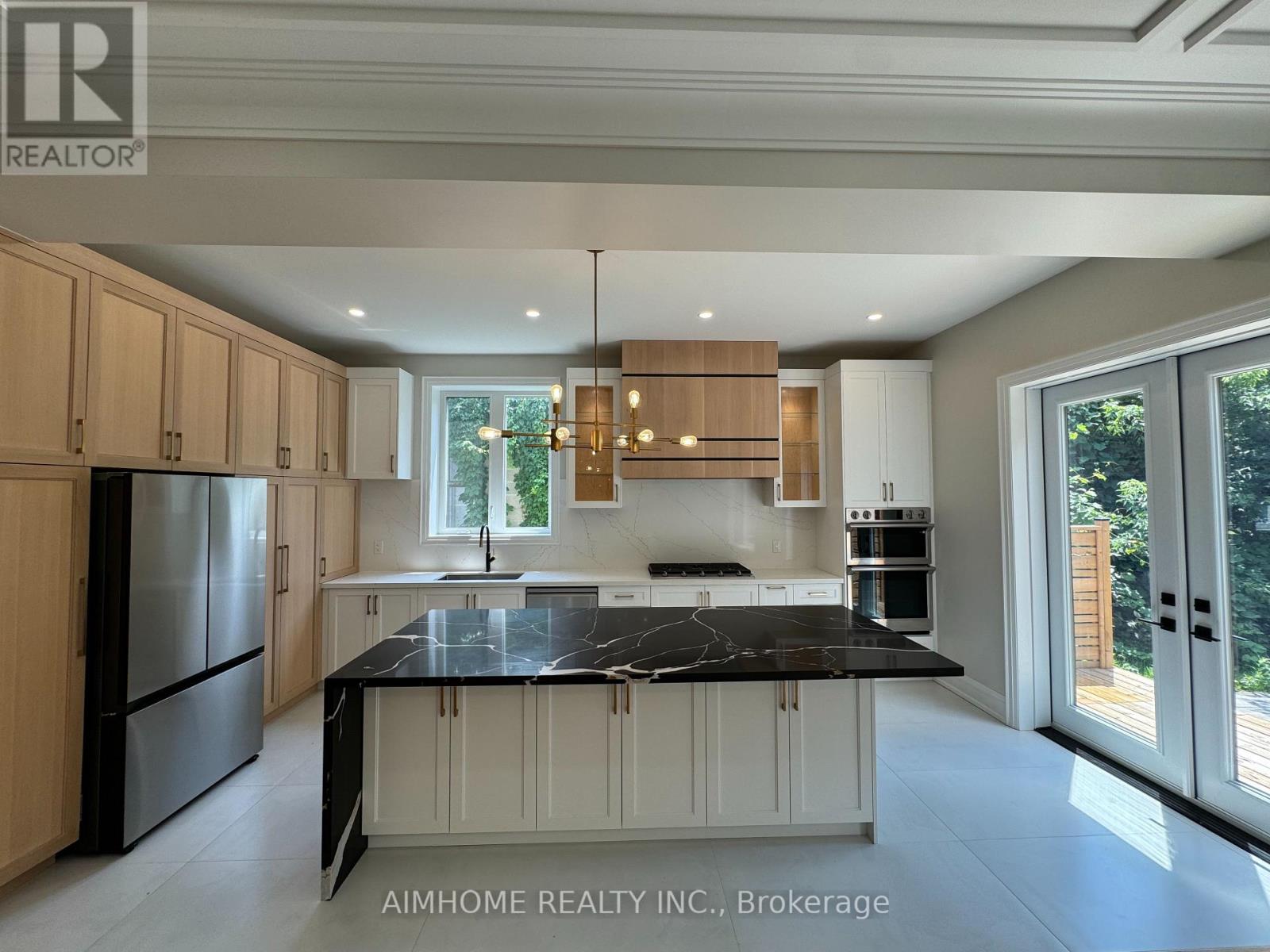 Property at 1104 EDGELEIGH AVENUE image 5