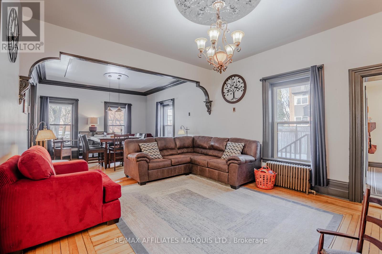 345 Sydney Street, Cornwall, Ontario  K6H 3H5 - Photo 9 - X12283612