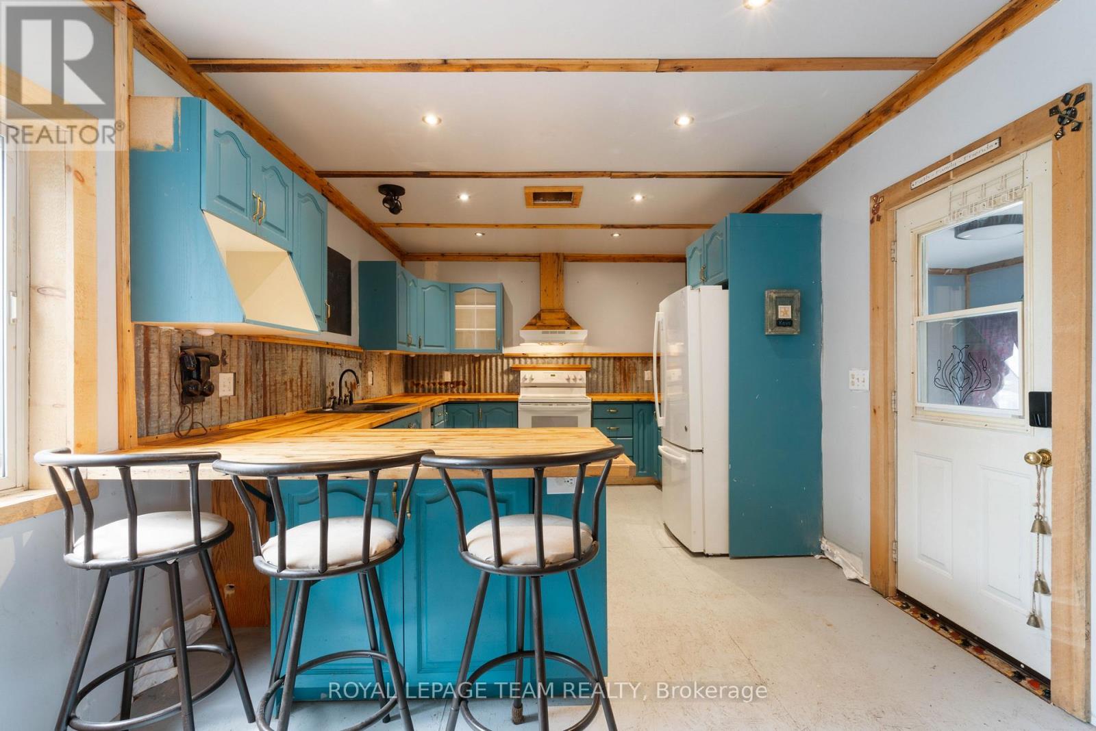 526 Middle Street, Edwardsburgh/cardinal, Ontario  K0E 1E0 - Photo 3 - X12132830