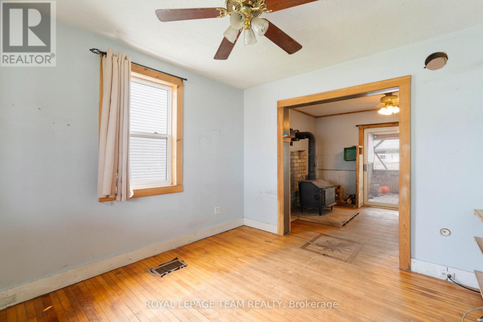 526 Middle Street, Edwardsburgh/cardinal, Ontario  K0E 1E0 - Photo 9 - X12132830