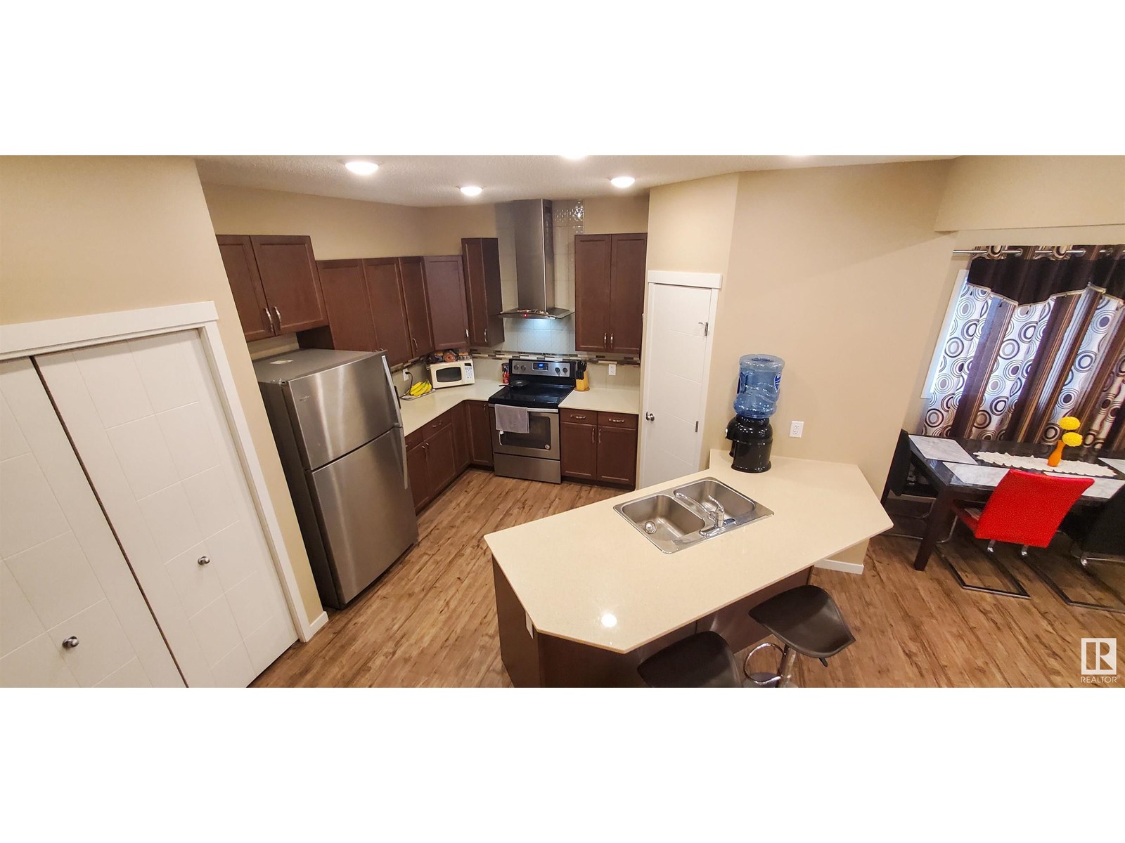 4436 Annett Cm Sw, Edmonton, Alberta  T6W 2V9 - Photo 5 - E4447638