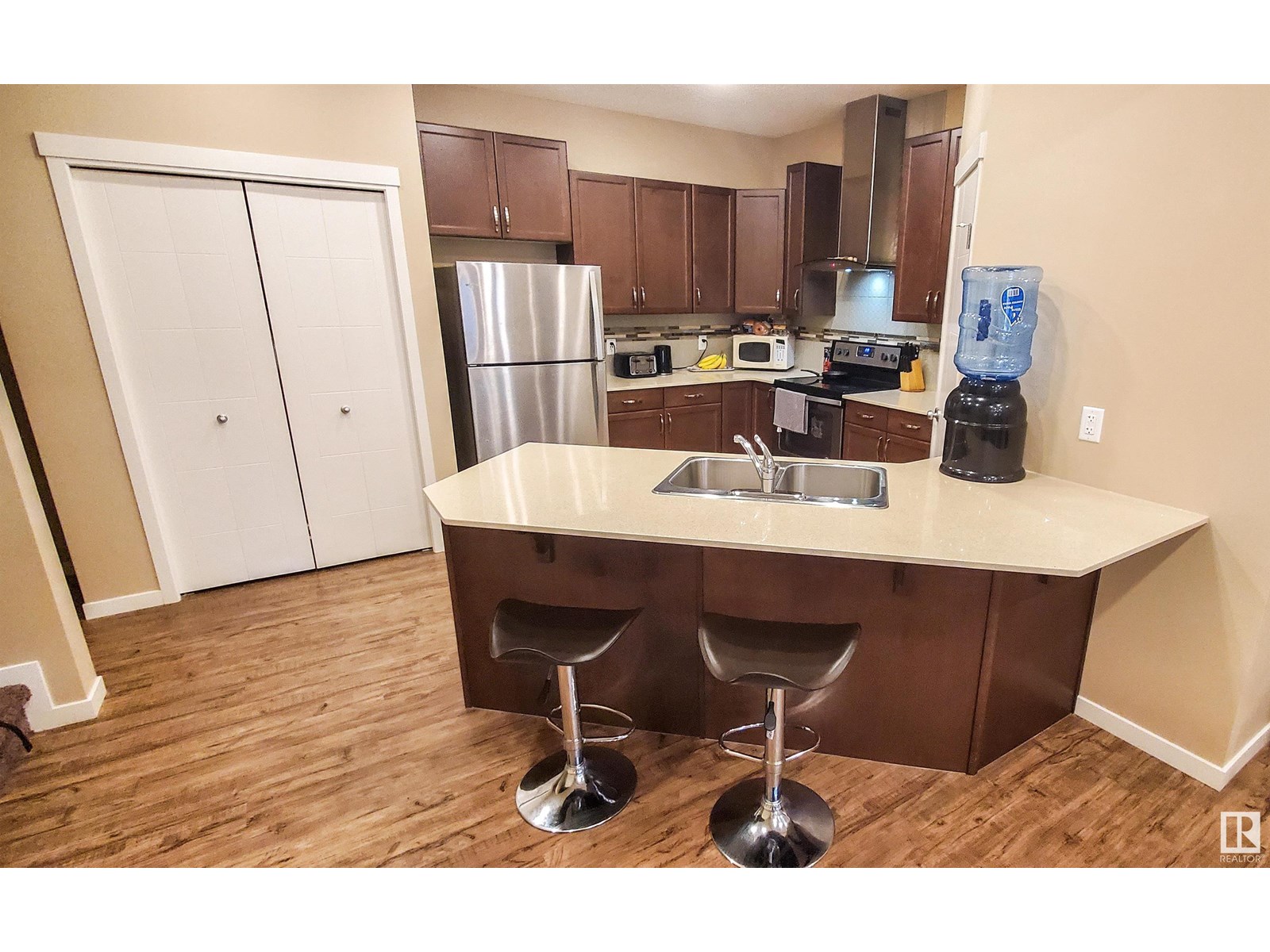 4436 Annett Cm Sw, Edmonton, Alberta  T6W 2V9 - Photo 3 - E4447638