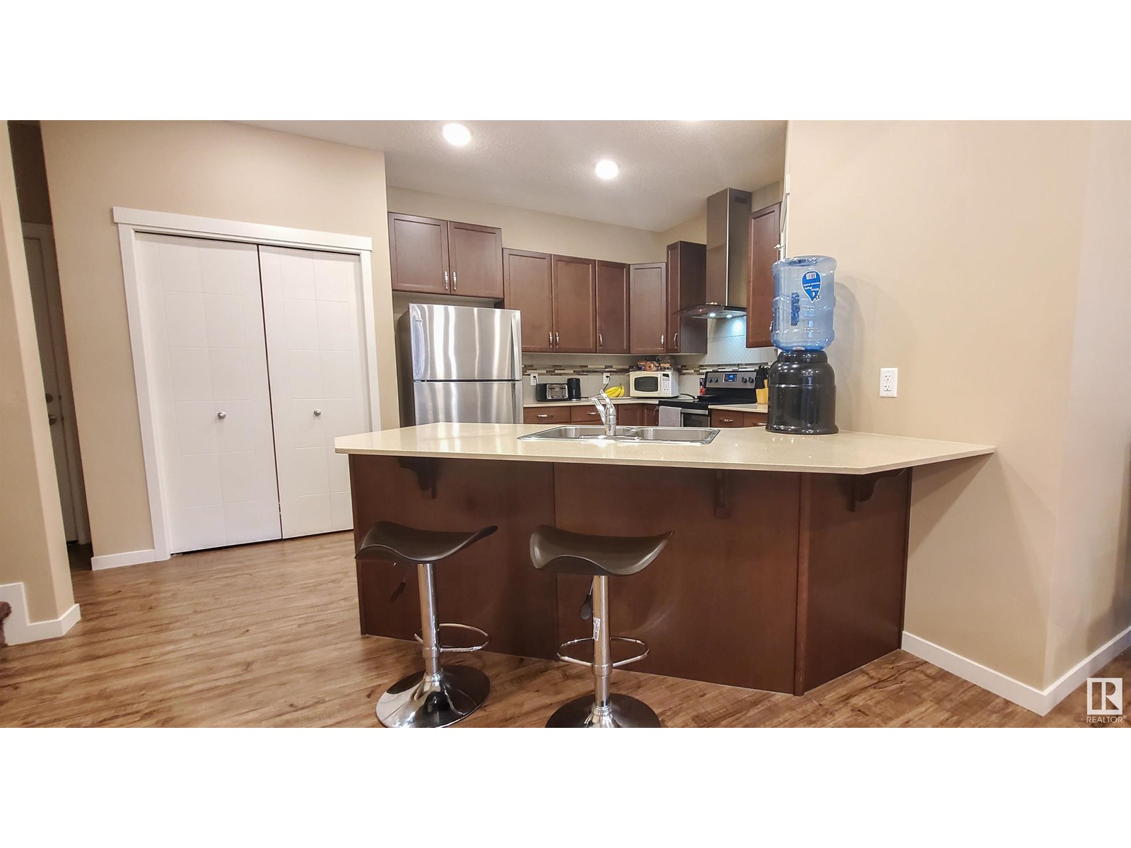 4436 Annett Cm Sw, Edmonton, Alberta  T6W 2V9 - Photo 2 - E4447638