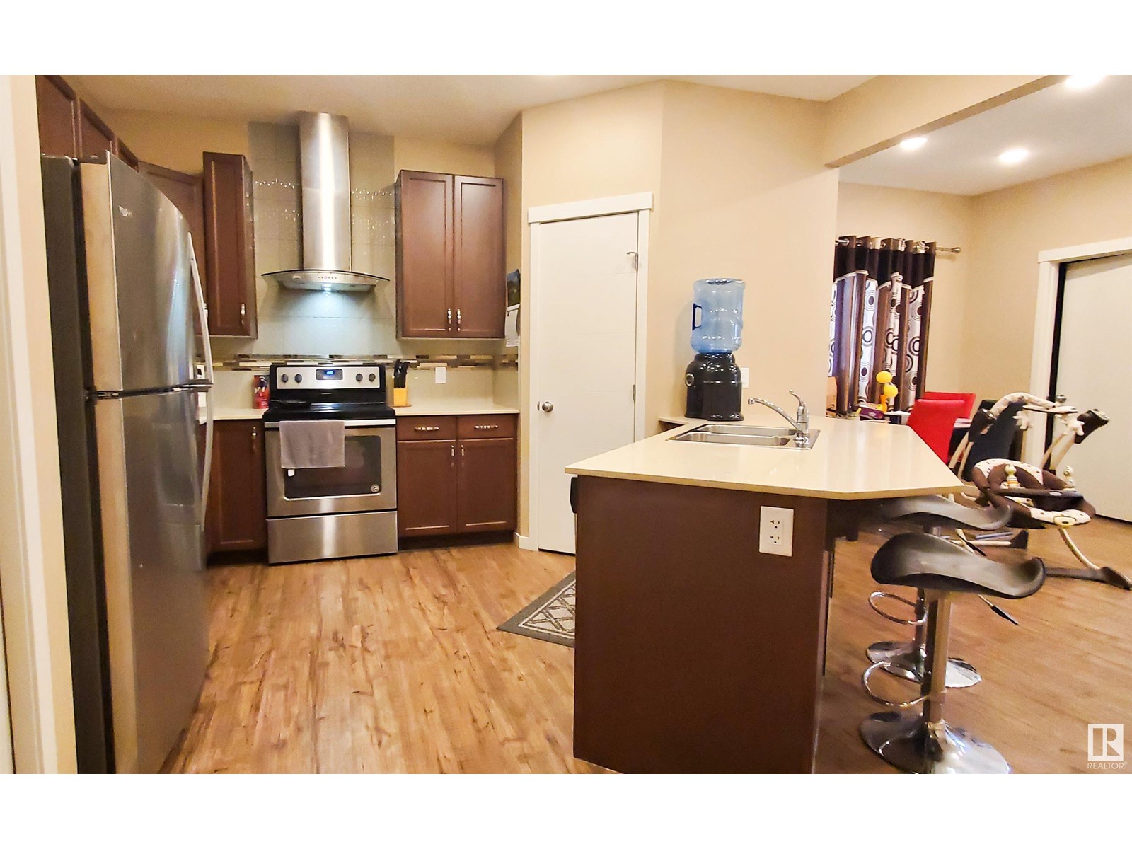4436 Annett Cm Sw, Edmonton, Alberta  T6W 2V9 - Photo 4 - E4447638