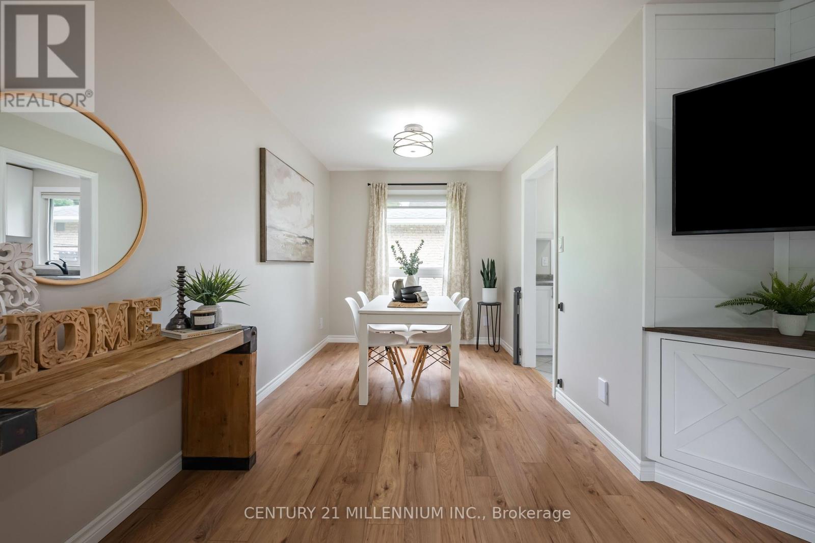 33 Caledonia Road, Orangeville, Ontario  L9W 2V2 - Photo 4 - W12283618
