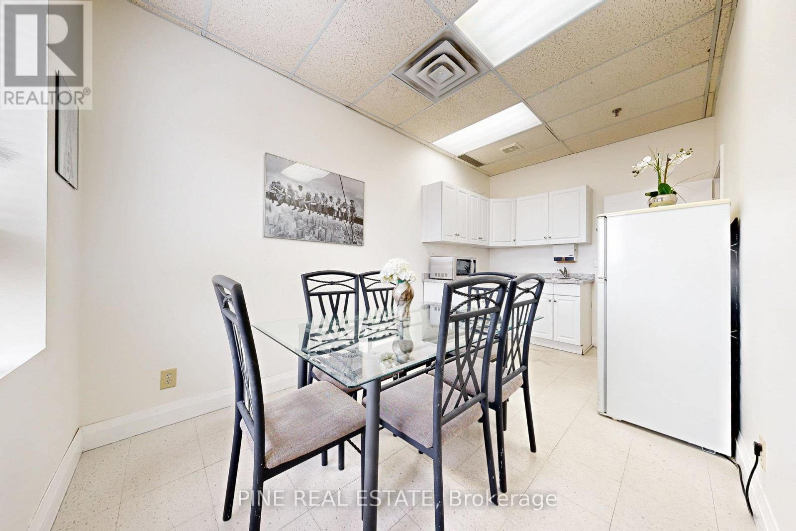 9 - 61 Advance Road, Toronto, Ontario  M8Z 2S6 - Photo 32 - W12283671