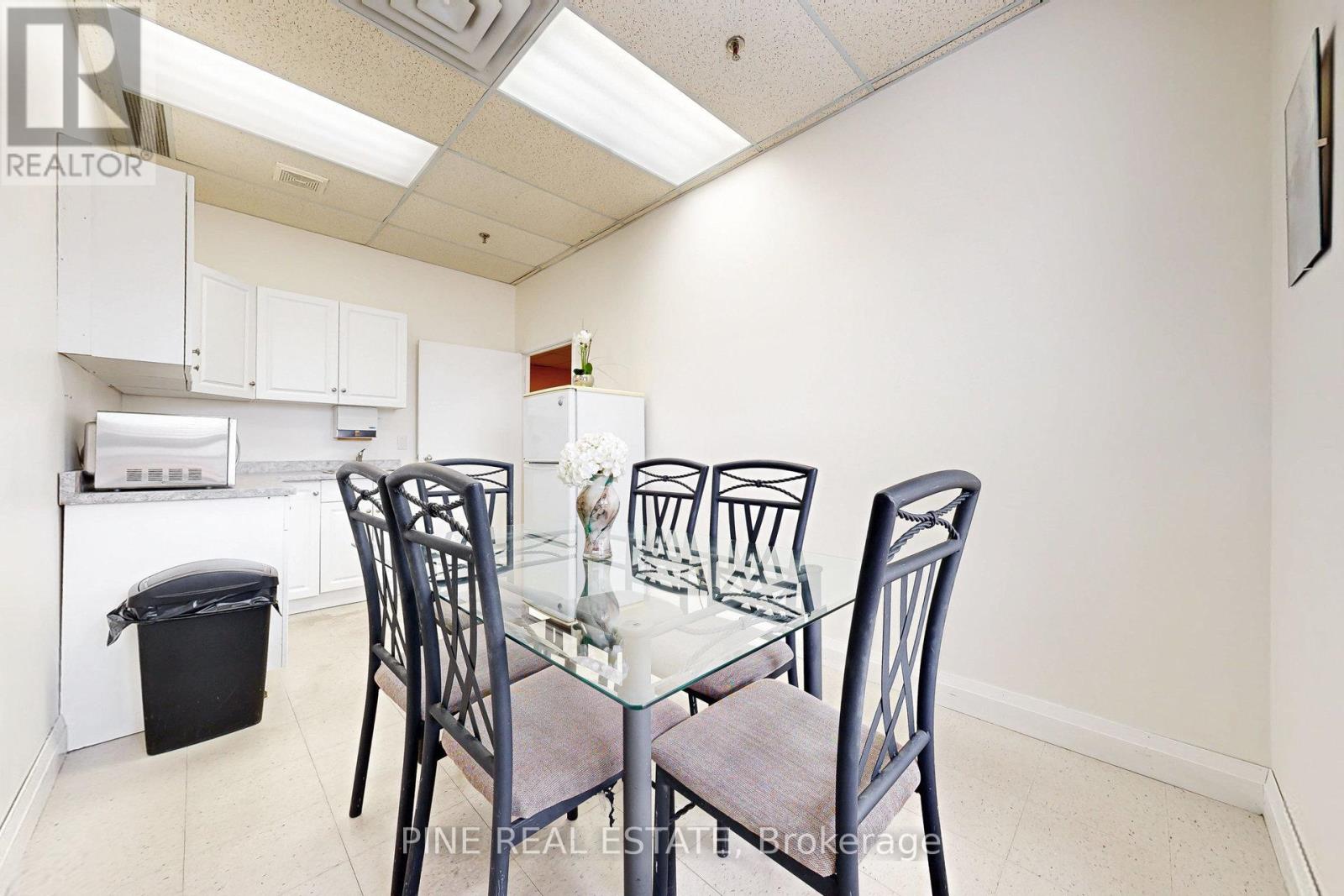 9 - 61 Advance Road, Toronto, Ontario  M8Z 2S6 - Photo 33 - W12283671