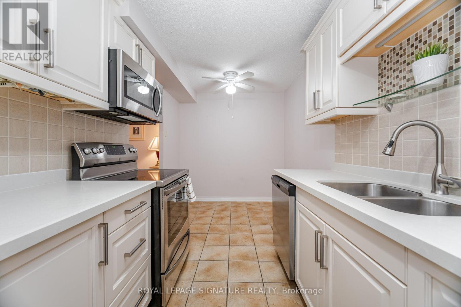 214 - 2900 Battleford Road, Mississauga, Ontario  L5N 2V9 - Photo 11 - W12283673
