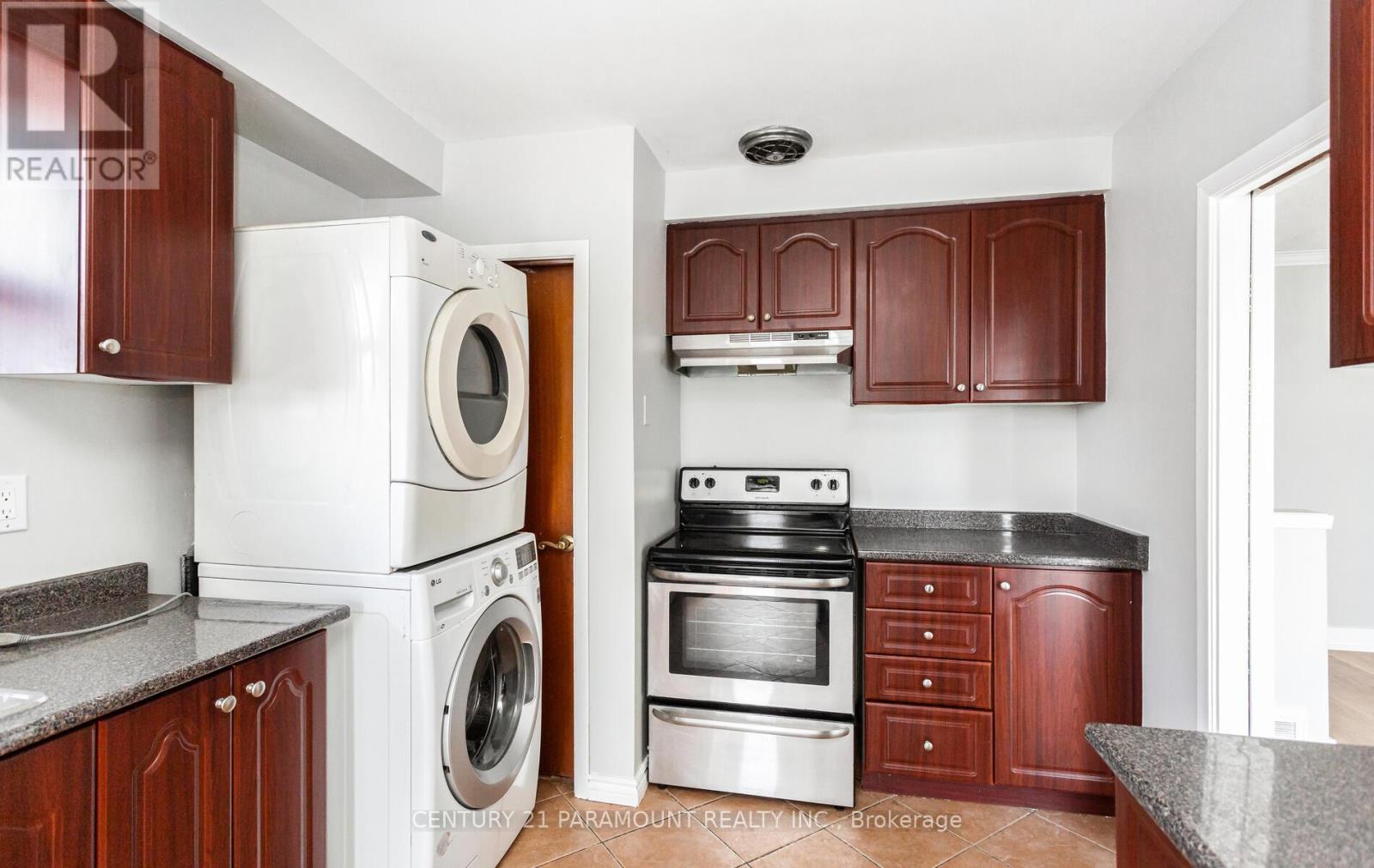Property at 39 ALOMA CRESCENT image 4