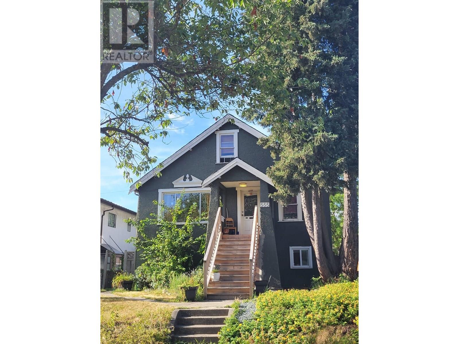 555 E 18TH AVENUE, Vancouver, British Columbia