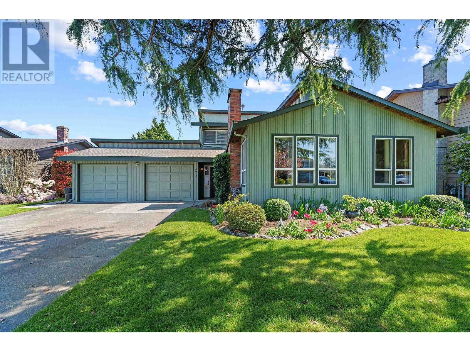 Property at 4614 54 STREET image 2