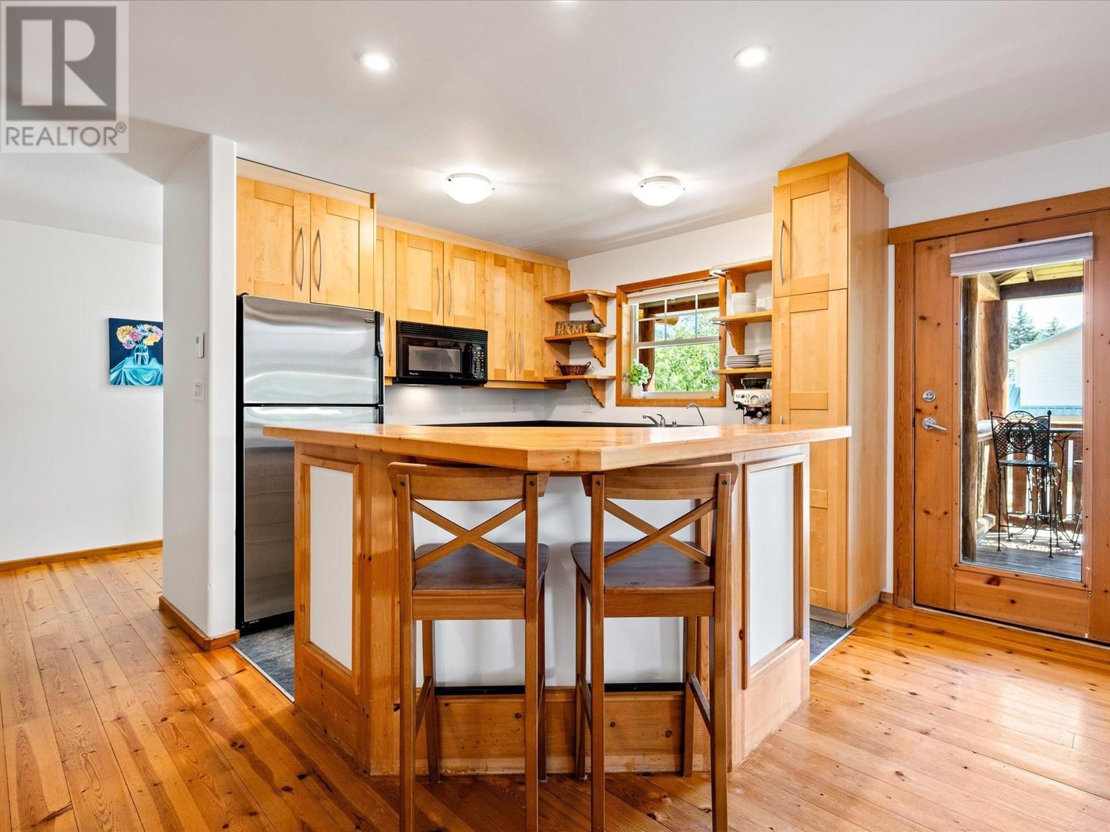 1474 Hemlock Street, Pemberton, British Columbia  V0N 2L1 - Photo 7 - R3026500
