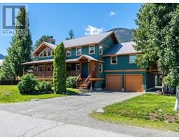 1474 Hemlock Street, Pemberton, Ca