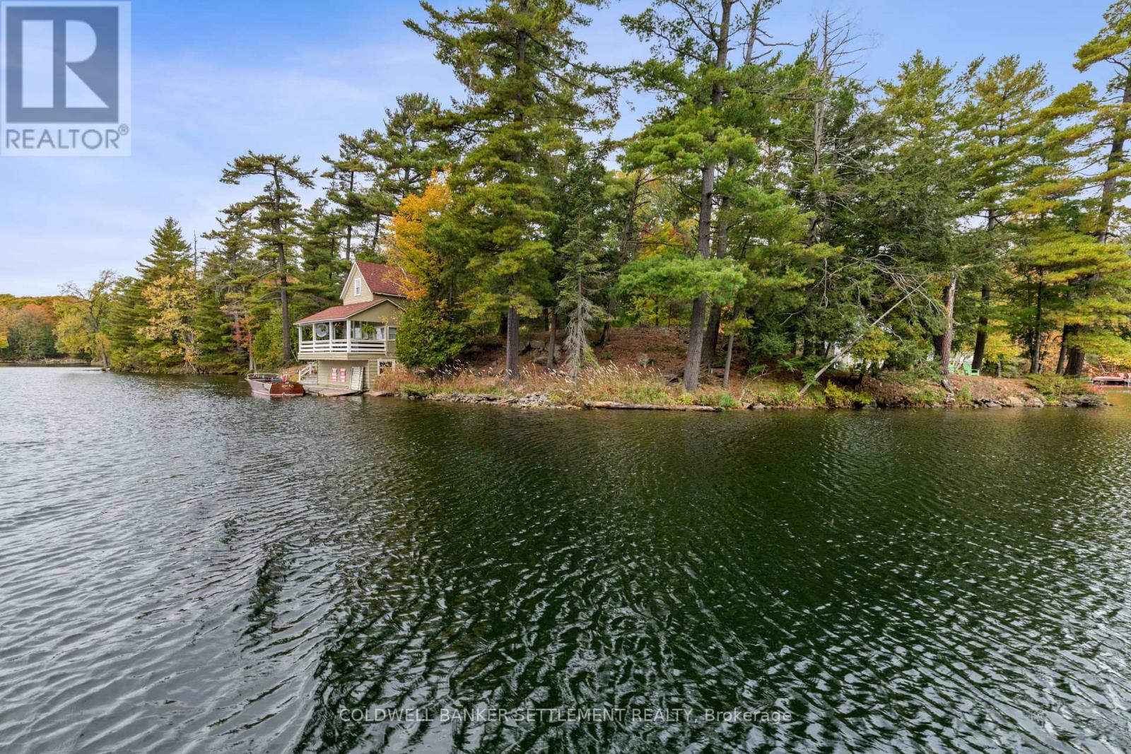 300-302 Isobel Lane, Tay Valley, Ontario  K7H 3C5 - Photo 4 - X12283783