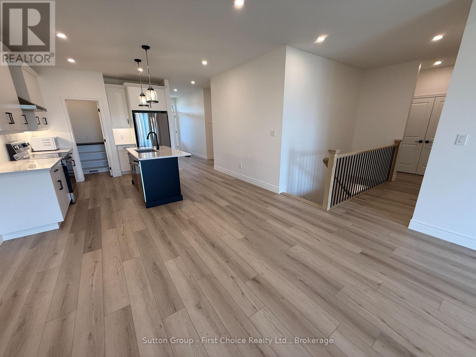 207 Arden Crescent, West Perth, Ontario  N0K 1N0 - Photo 4 - X12283753