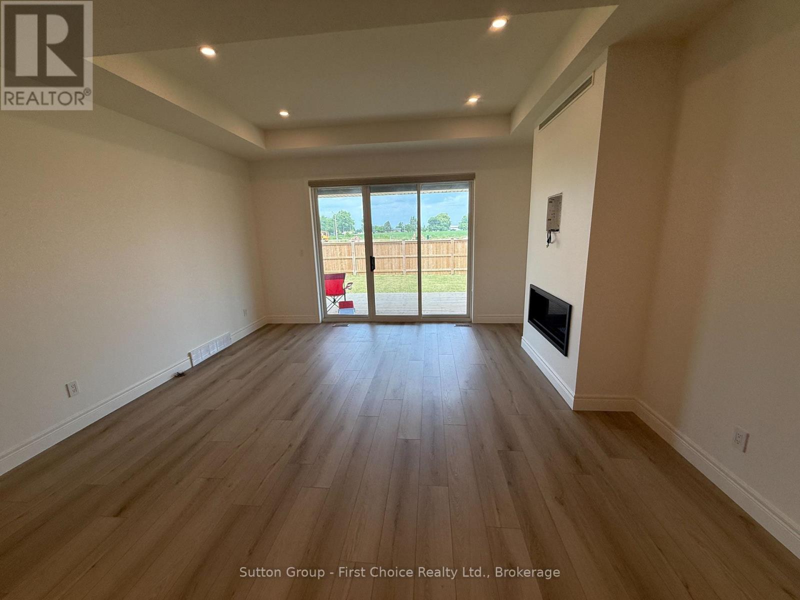 207 Arden Crescent, West Perth, Ontario  N0K 1N0 - Photo 5 - X12283753