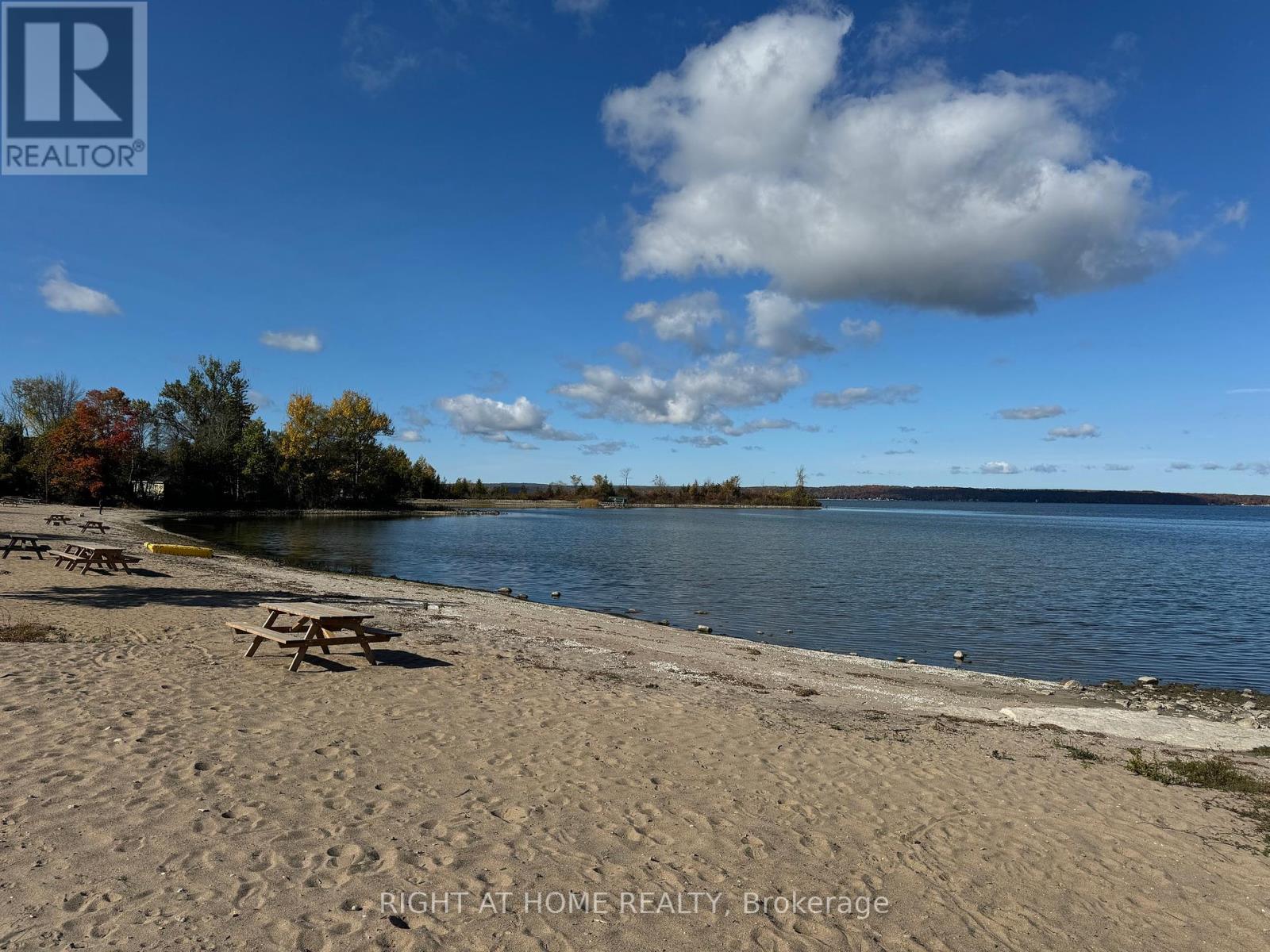 136 Limestone Road, Tay, Ontario  L0K 1R0 - Photo 3 - S12261077