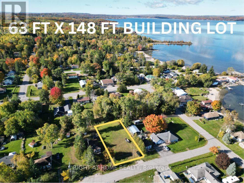 136 LIMESTONE ROAD, Tay, Ontario